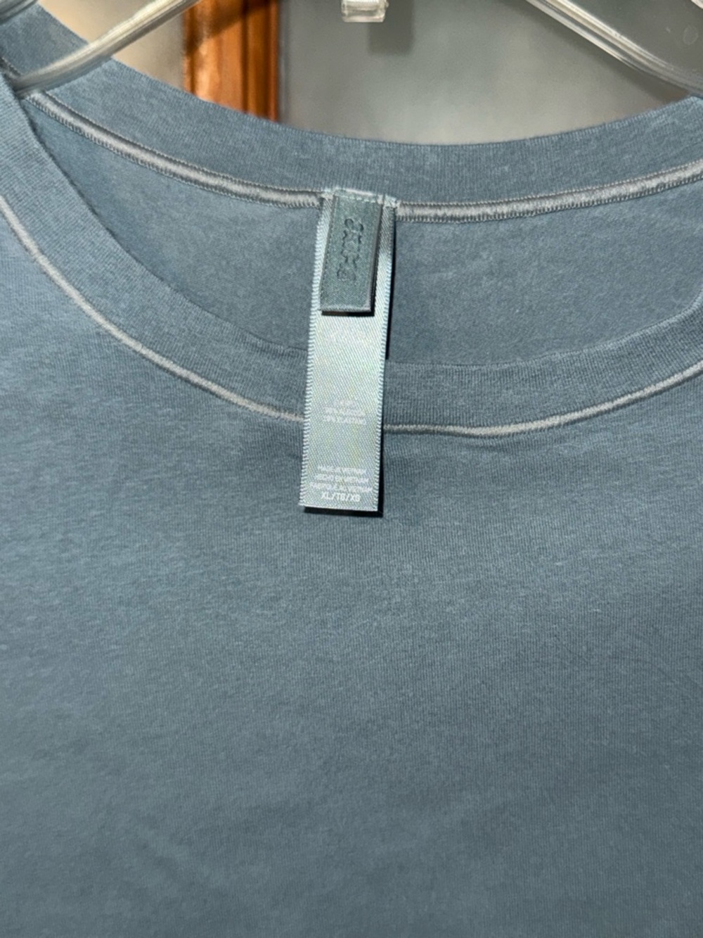 SKIMS Cotton Jersey long sleeve - Kyanite - Picture 3 of 4